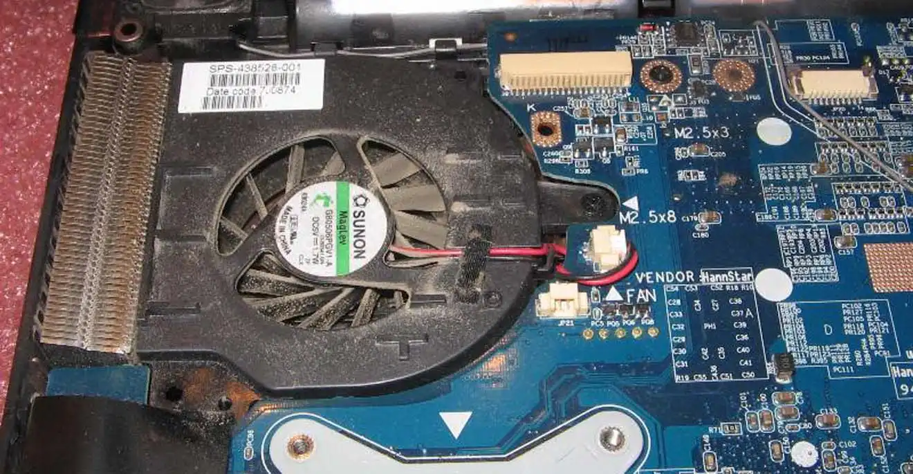 чистка ноутбука Compaq в Слободском