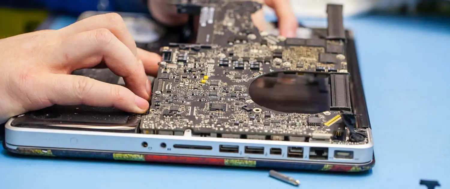 Замена или ремонт видеочипа ноутбука Apple MacBook в Слободском